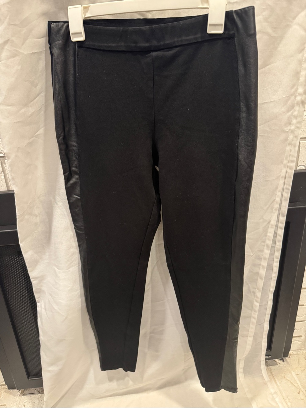 Dynamite Black High-Waist Stretch Leggings